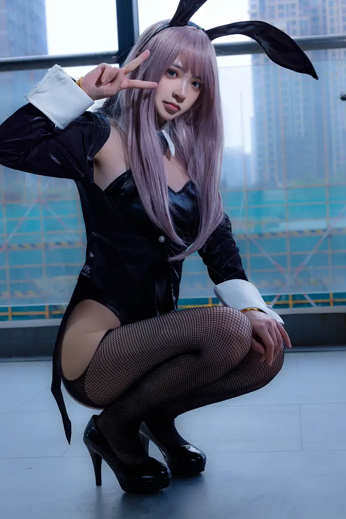 바니걸 미쳐버린 검스 엉덩이