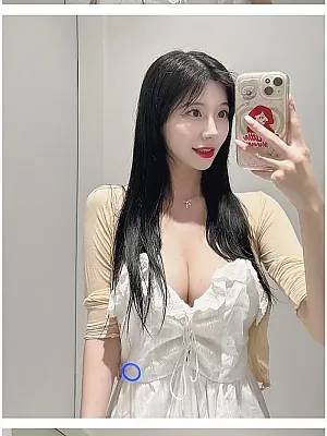 이정도면 그냥 가슴 안가린 수준 아님