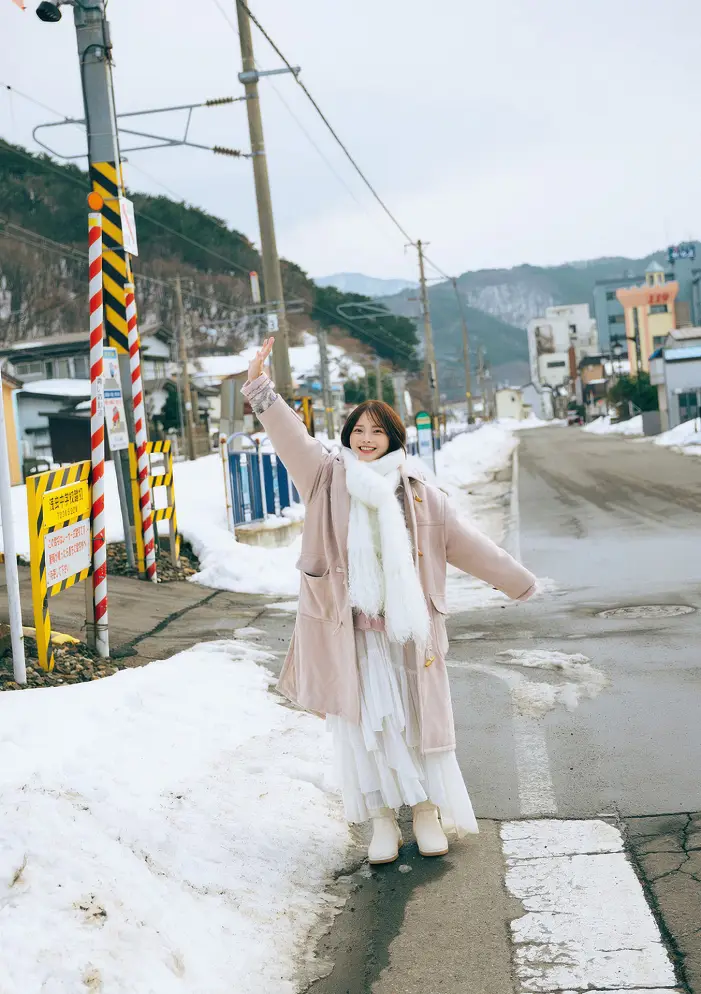 신야 히메카, 첫 번째 사진집 「히메 카와이」 세트 05