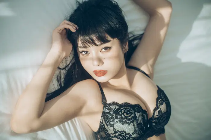 EIMI 에이미, 디지털 사진집 「Undergarments」 Set.02