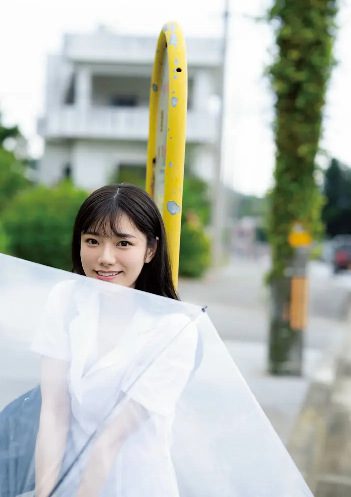 미야시타 레나, 1st 사진집 『투명한 소녀』Set.01