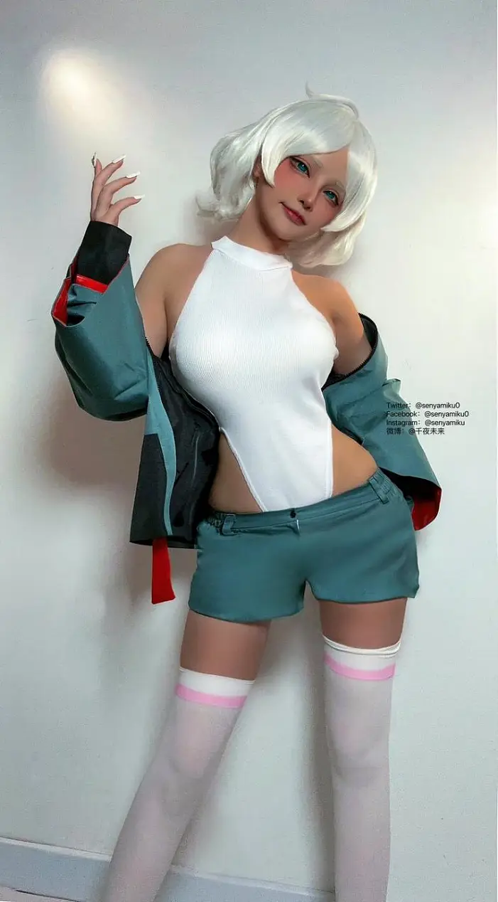 게임 애니 전문 코스프레녀들