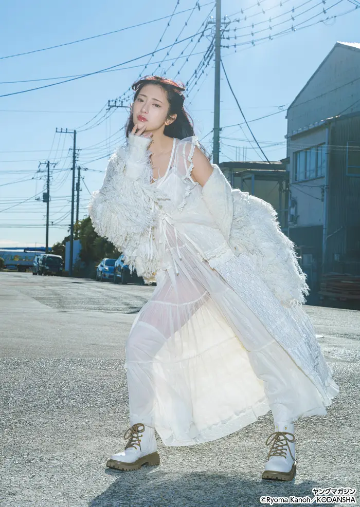 나츠키 Natsuki, 오니시 아키하 Akiha Onishi 영 매거진 2025 제10호